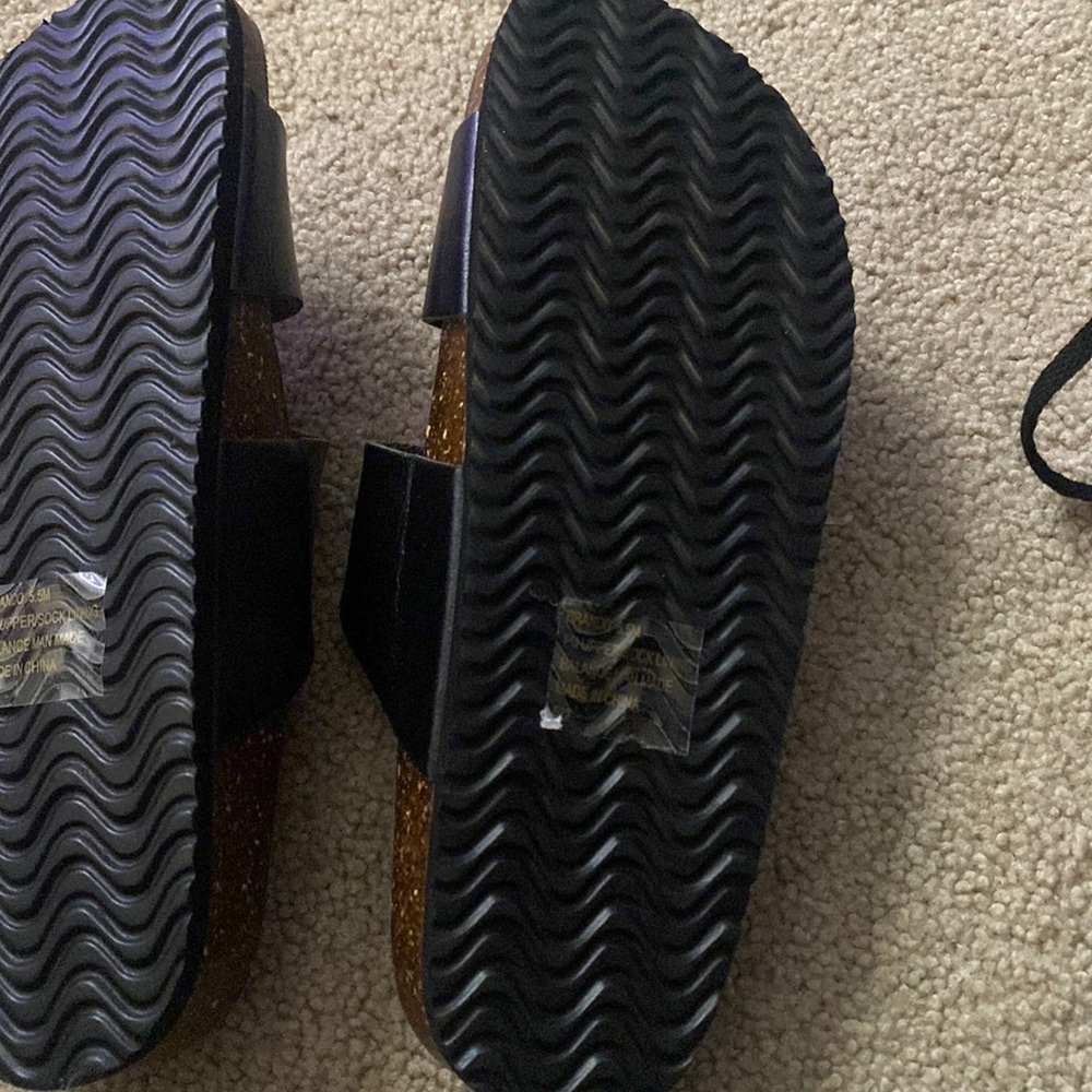 Like new- worn once or twice